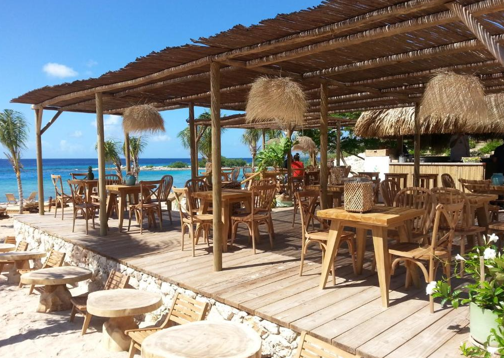 Morena Resort | beach club